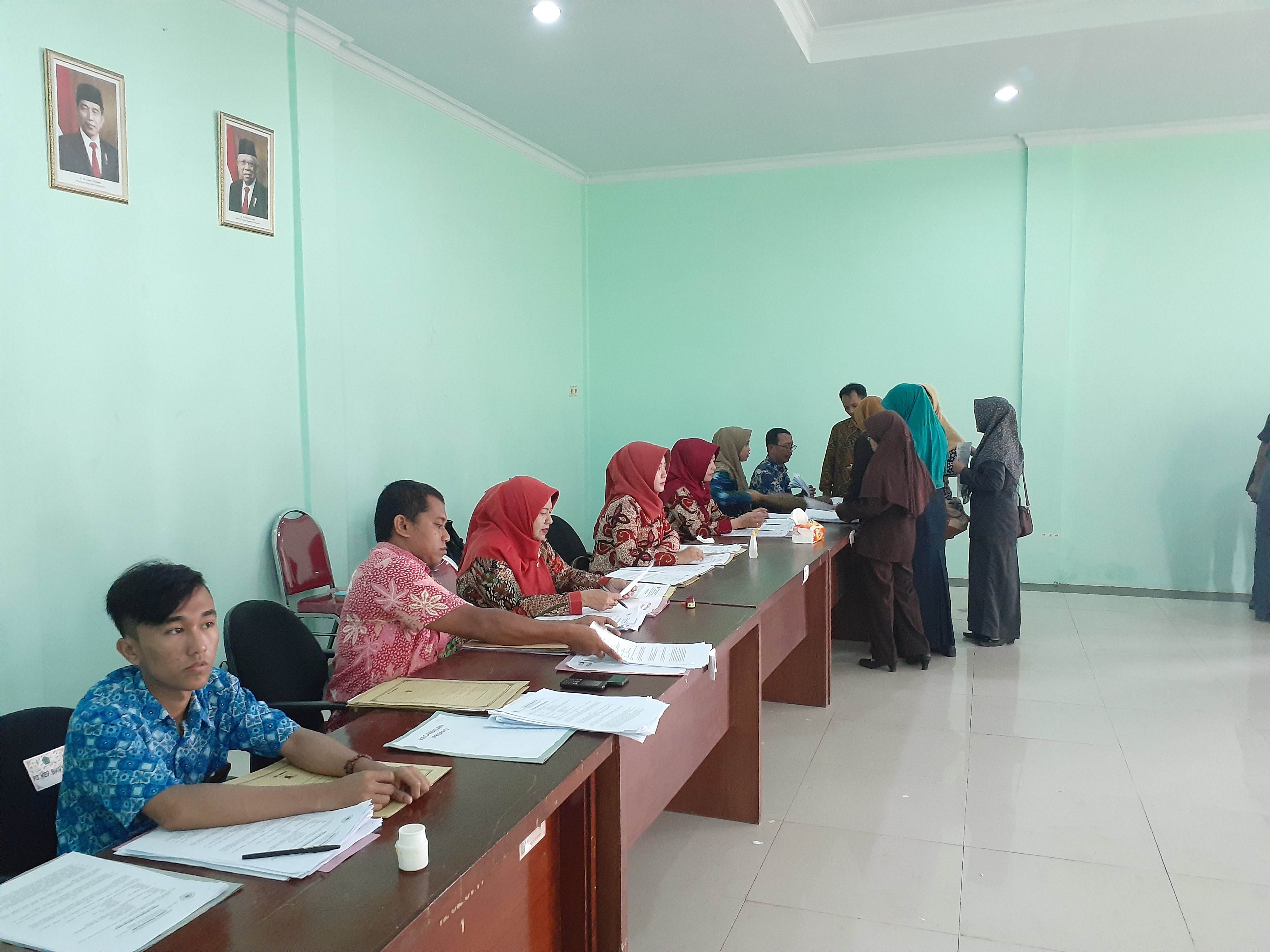 Penandatanganan Surat Perjanjian Kontrak Kerja GTT/PTT Honorer K2