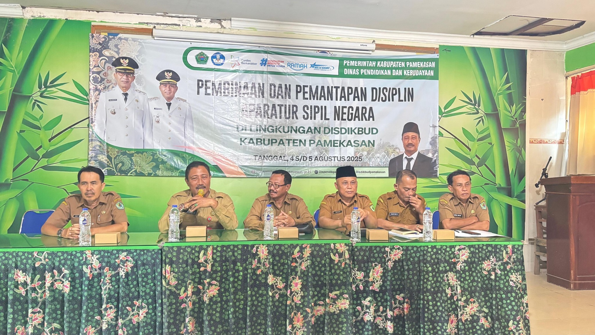 Disdikbud Pamekasan Gelar Pembinaan Disiplin ASN: Komitmen Wujudkan Aparatur yang Profesional dan Berintegritas