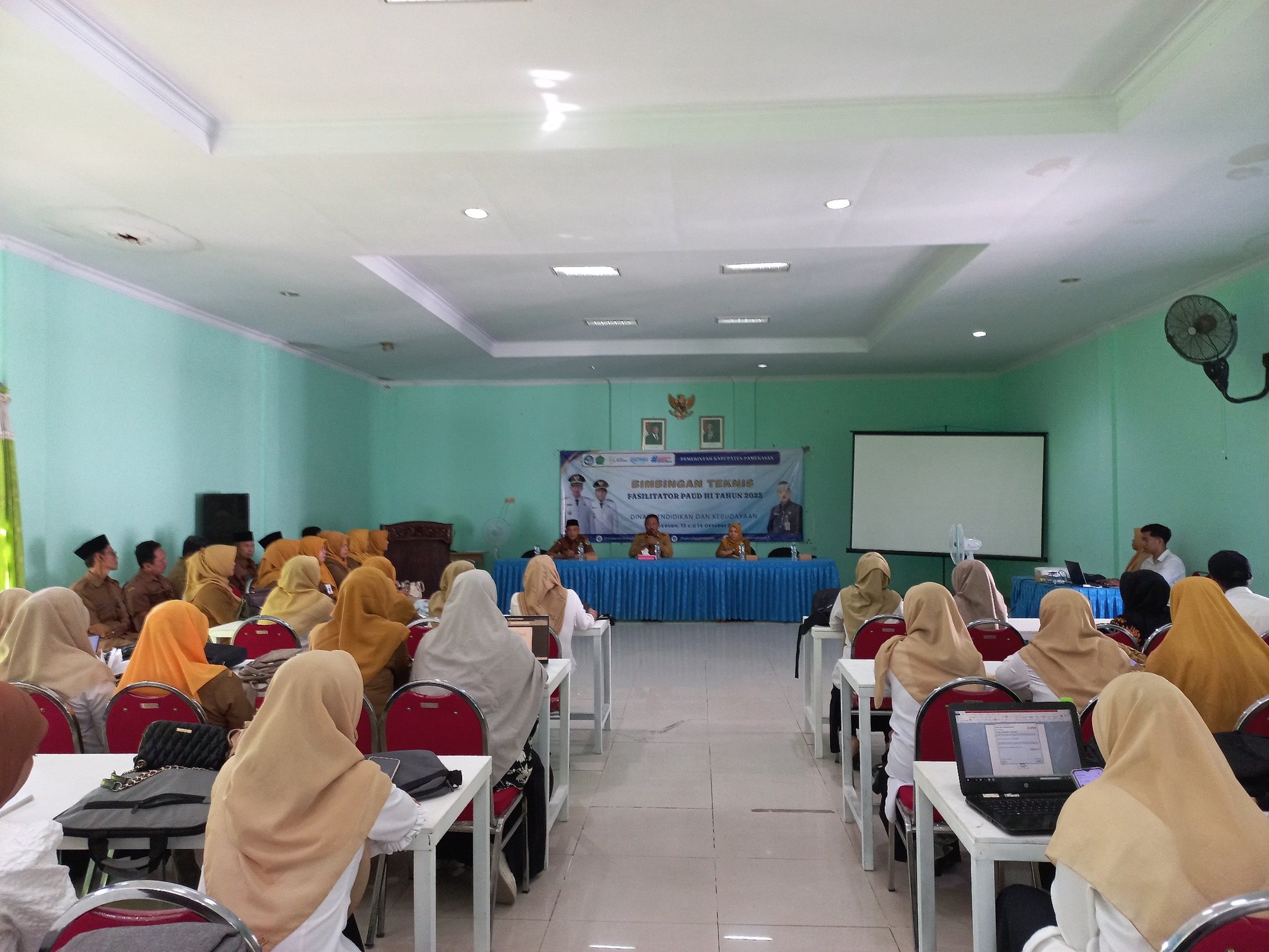 Disdikhud Pamekasan Gelar Bimbingan Teknis Fasilitator PAUD HI Tahun 2025
